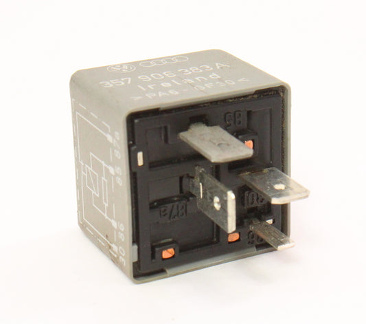 AC Relay # 135 95-97 VW Passat B4 - Genuine - 357 906 383 A