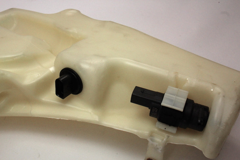 Washer Tank Reservoir 09-16 Audi A4 S4 A5 S5 B8 - Genuine - 8T0 955 463 B