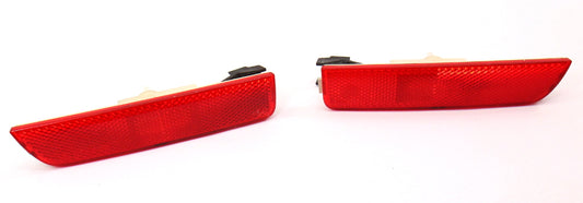 RH & LH Rear Bumper Side Marker Lights 01-05 VW Passat B5.5 3B0 945 072 / 071 A