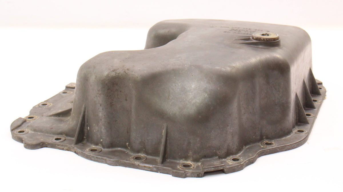 Lower Engine Oil Pan 04-07 VW Touareg 4.2 V8 - Genuine - 077 103 604 D