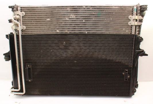 Radiator Fan Condenser Shroud Assembly 04-10 VW Touareg 4.2 - 7L0 121 253