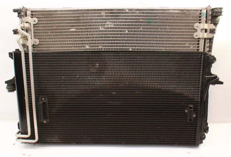 Radiator Fan Condenser Shroud Assembly 04-10 VW Touareg 4.2 - 7L0 121 253