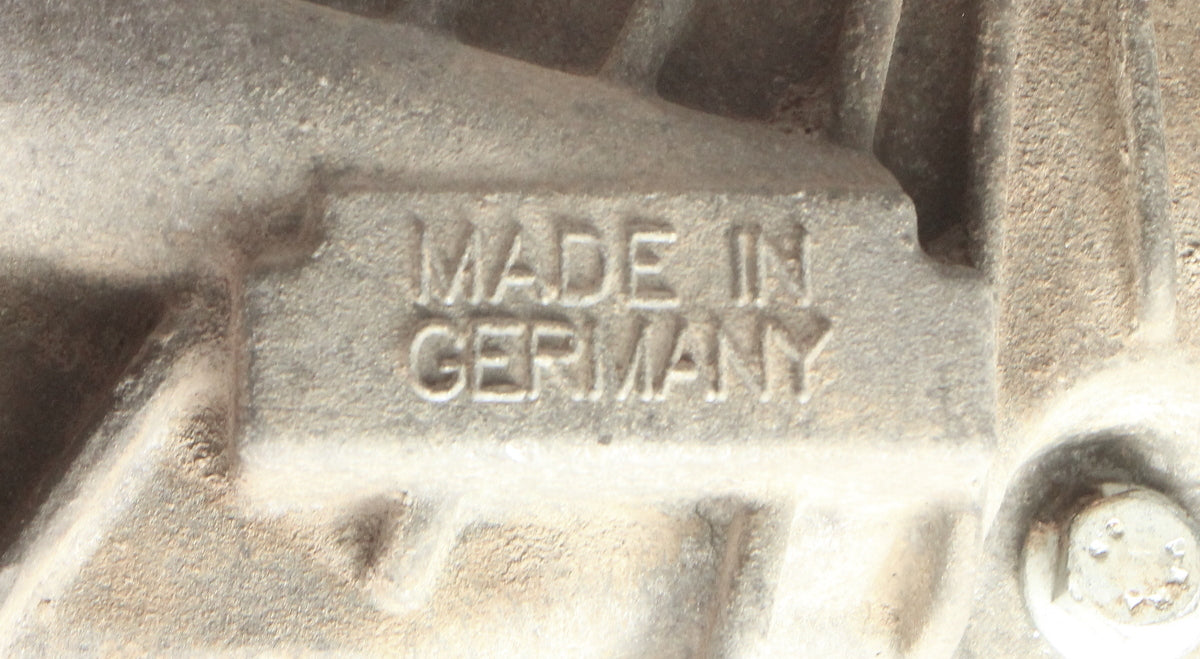 Transfer Case Gear Box 04-07 VW Touareg 4.2 V8 - Genuine - 0AD 341 010 S