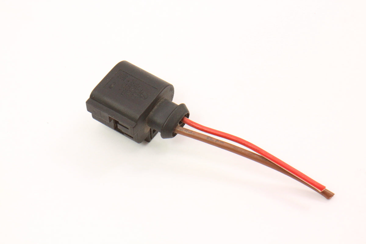 Washer Pump Plug Pigtail Connector Audi A6 C5 A4 B6 - Genuine - 1J0 973 722 A