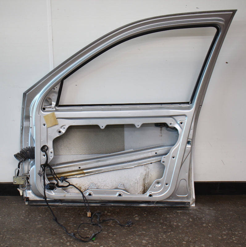RH Front Door Shell Skin 99-05 VW Jetta Golf MK4 4DR LG9R Silver Arrow ~ Genuine