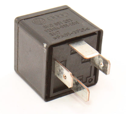 Relay 643 09-16 VW Audi A4 S4 B8 A5 S5 Q5 - Genuine - 8K0 951 253