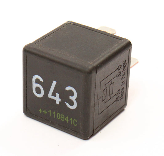 Relay 643 09-16 VW Audi A4 S4 B8 A5 S5 Q5 - Genuine - 8K0 951 253