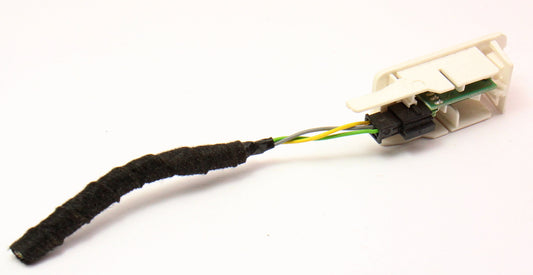 Aux Auxiliary Input Port Jack VW Jetta Rabbit GTI MK5 Passat B6 ~ 1K0 035 724 B