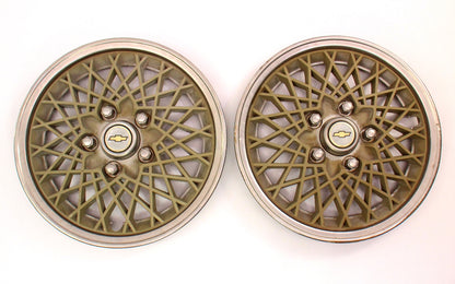 Set of 2 Stock Hub Caps Hubcap 82-84 Chevrolet Chevy Celebrity Genuine 140 35618