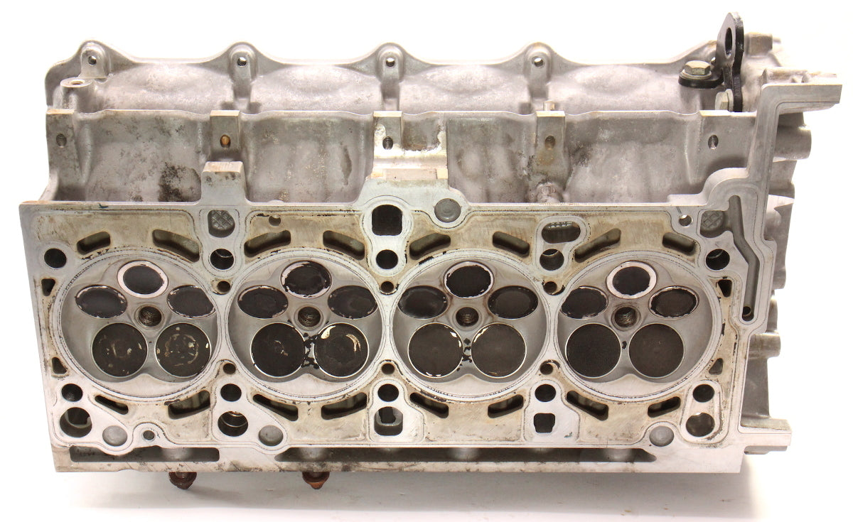 RH Cylinder Head 04-05 Audi S4 B6 4.2 V8 - Genuine - 079 103 373 G