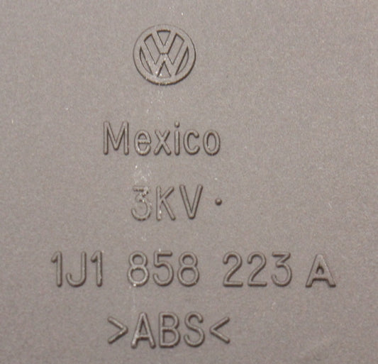 Dash Fuse Panel Door Diagram Trim VW Jetta Golf GTI 99-05 MK4 ~ 1J1 858 223 A