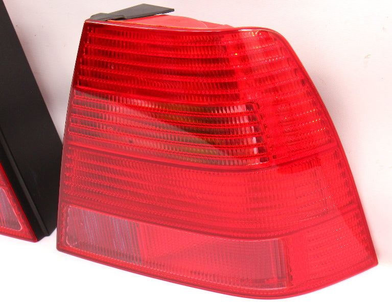 Taillight Tail Light Lamp Set 99-05 VW Jetta Mk4 . Genuine . 1J5 945 095 096 S