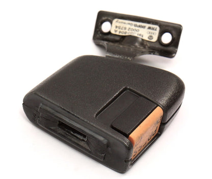 RH Door Seat Belt Receiver Buckle 90-92 VW Jetta Golf MK2 A2 - 191 880 804 A
