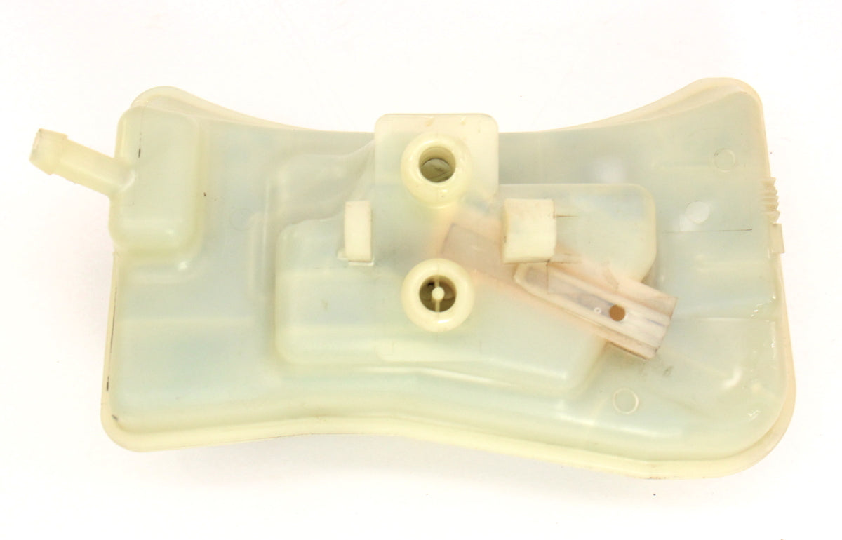 Brake Master Reservoir Audi A4 S4 A6 S6 VW Passat B5 B6 B7 C5 C6 . 8E0 611 301 E
