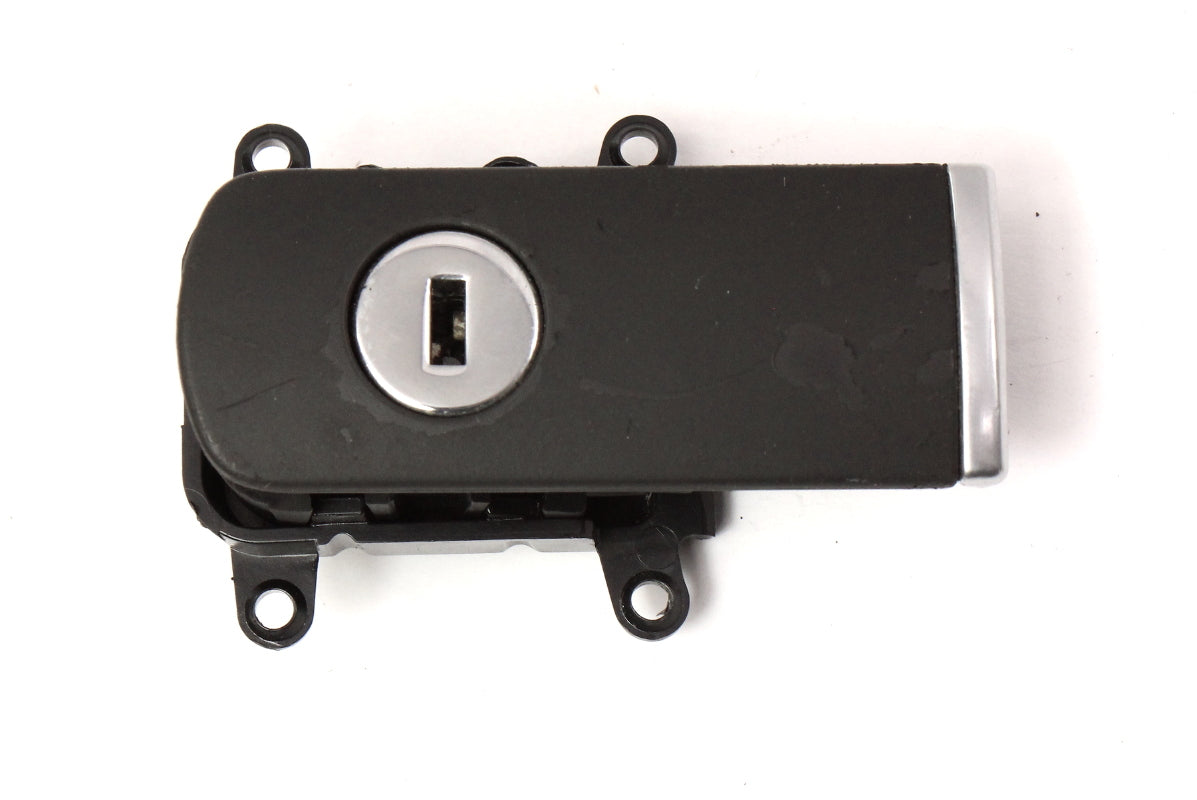 Glovebox Glove Box Compartment Handle Latch 02-08 Audi A4 B6 B7 ~ 8E0 857 131