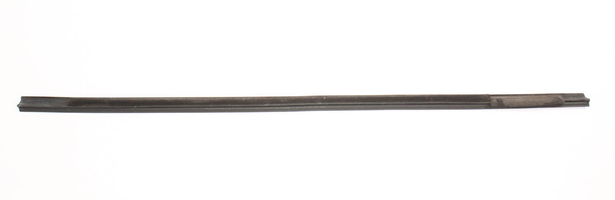 RH Rear Window Scraper Seal Moulding 02-05 Audi A4 B6 - 8E0 839 478 C