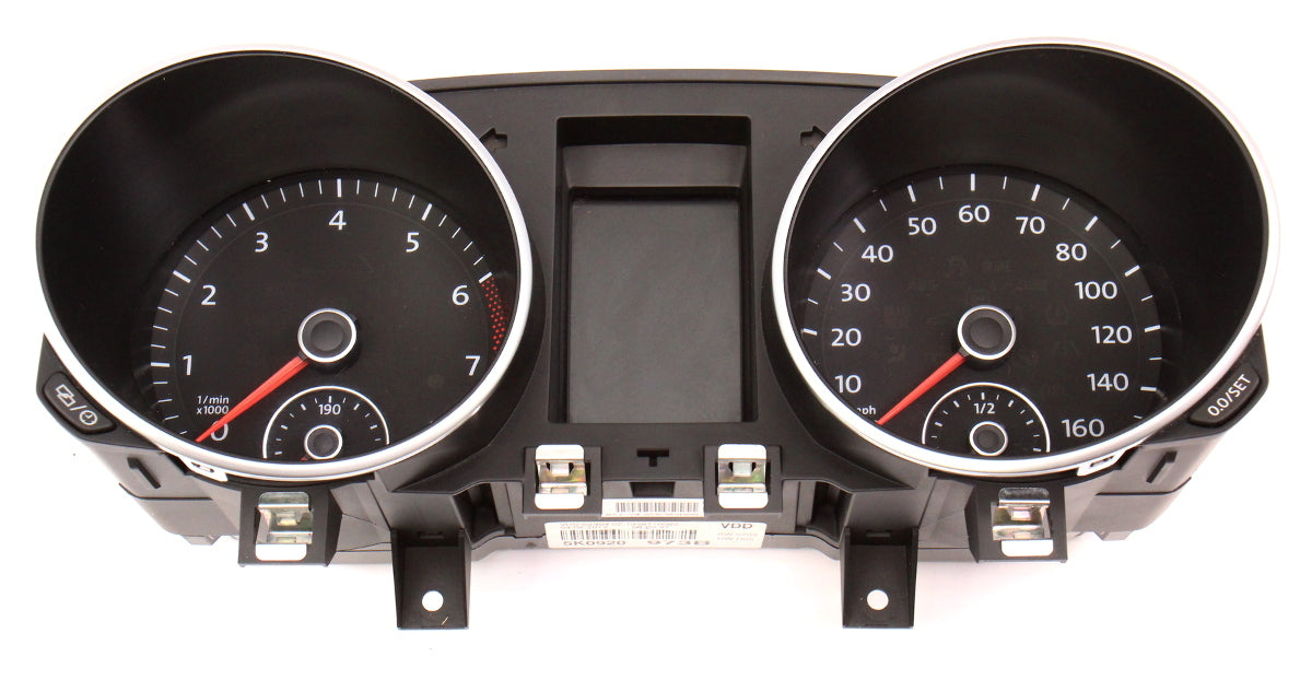 Dash Gauge Cluster Speedometer 2013 VW Jetta Sportwagen 2.5 - 5K0 920 973 B