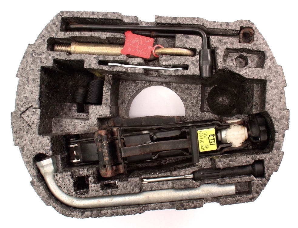Trunk Tool Kit 99-05 VW Jetta Golf GTI MK4 Beetle Jack Lug Wrench Tow Hook - OE