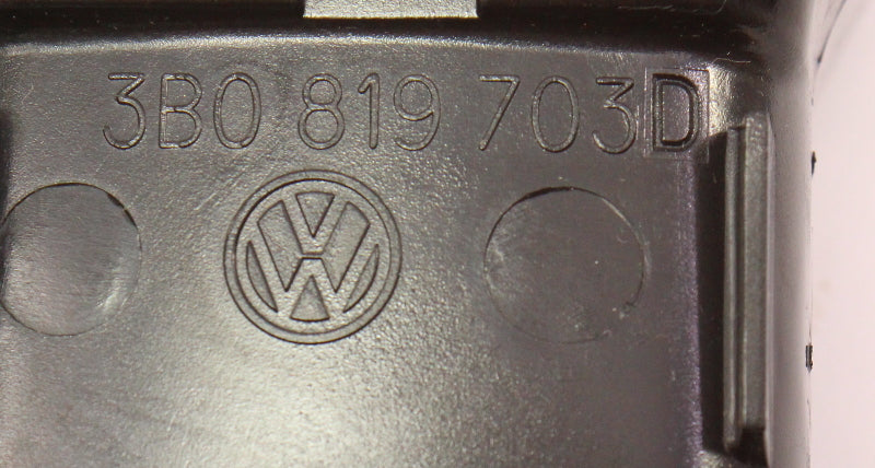 LH Dash Air Vent 98-05 VW Passat B5 B5.5 . Genuine . 3B0 819 703 D