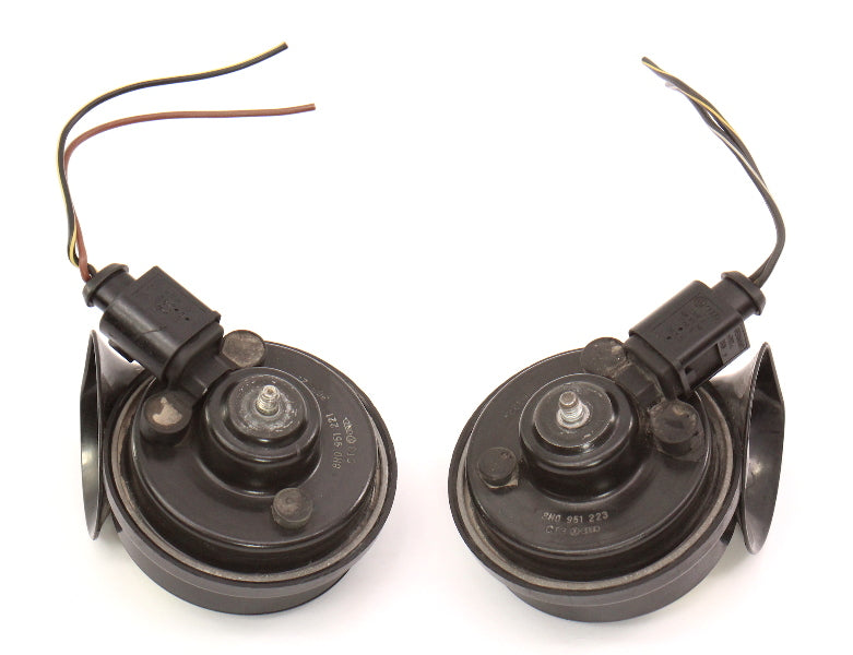 Hella Horn Set 03-06 Audi A4 S4 B6 Convertible - Genuine - 8H0 951 223 / 221