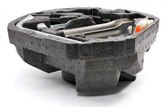 Trunk Tool Kit 99-05 VW Jetta Golf GTI MK4 Beetle Jack Lug Wrench Tow Hook !