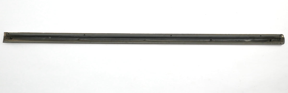LH Front Door Molding Trim Rub Strip 01-05 VW Passat B5.5 - LB3Y - 3B0 853 515 C