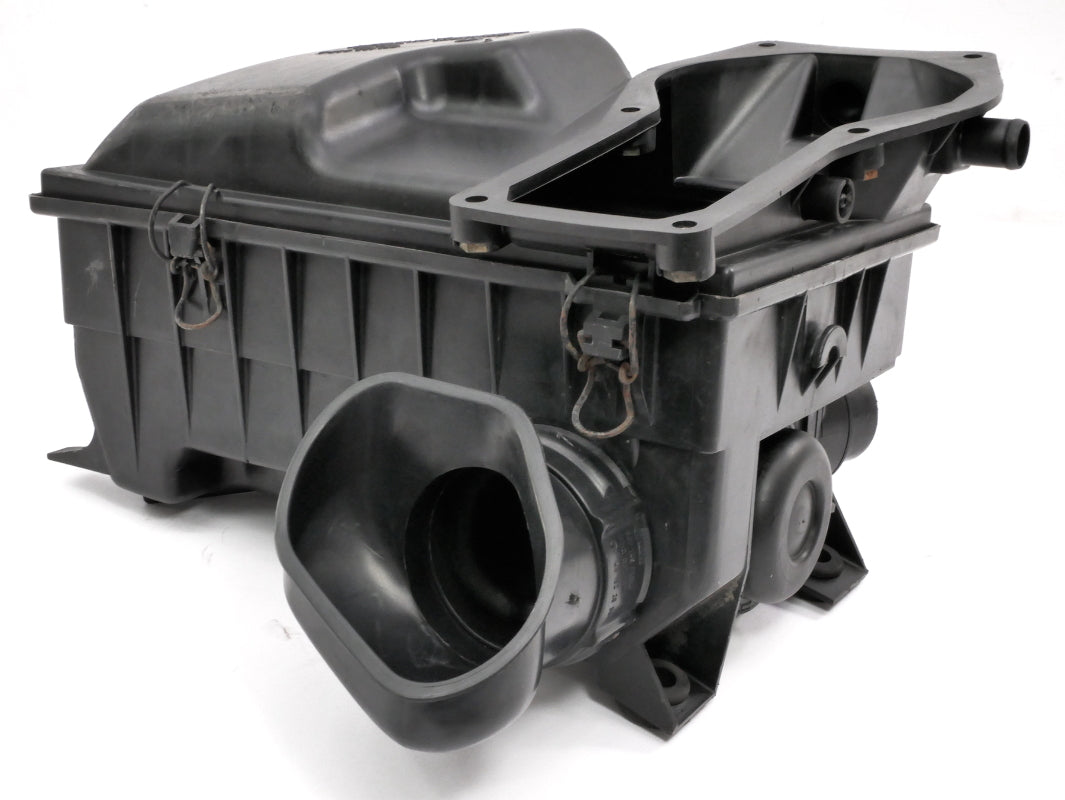 Air Intake Cleaner Filter Box 90-93 VW Passat B3 9A 16v Genuine - 051 133 837 A
