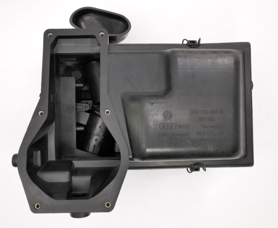 Air Intake Cleaner Filter Box 90-93 VW Passat B3 9A 16v Genuine - 051 133 837 A