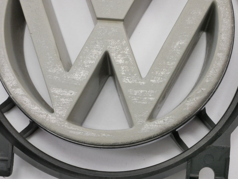 Front Grille Emblem Badge Logo 90-94 VW Passat B3 - Genuine - 357 853 601 E