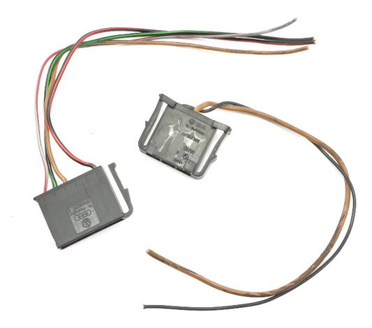 RH Tail Light Lamp Wiring Harness Plug Pigtails 90-94 VW Passat B3 - 321 945 248