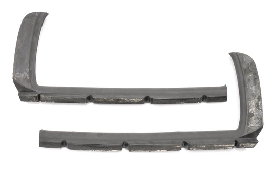 Headlight Head Light Lamp To Bumper Seals 90-94 VW Passat B3 - 357 853 896 / 895