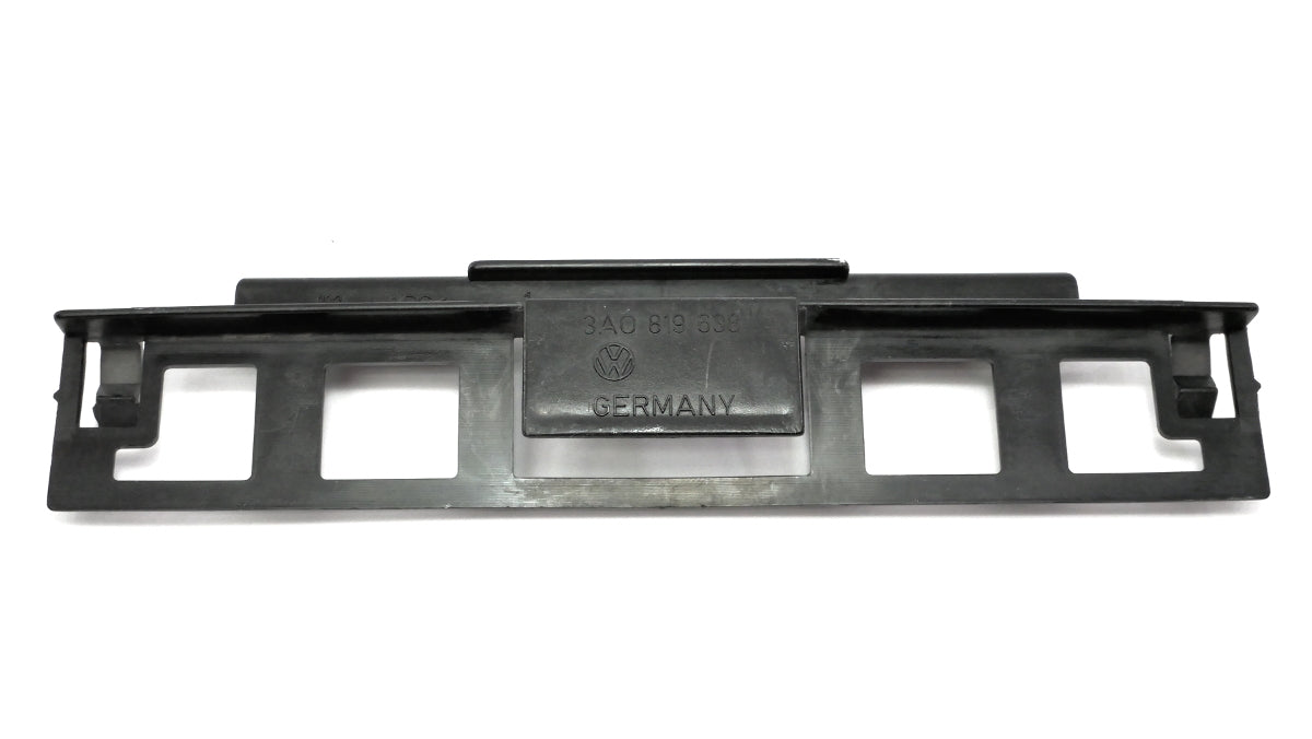 Cabin Air Filter Housing Clip Bracket  95-97 VW Passat B4 - Genuine - 3A0 819 638