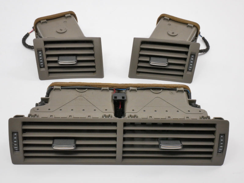 Dash Vent Set 02-08 Audi A4 S4 B6 B7 - 8E0 820 951 H / 901 F / 902 F