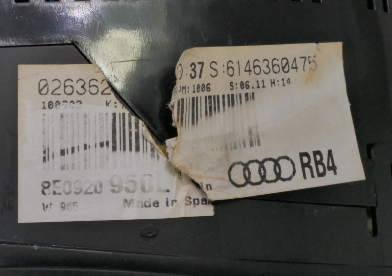 Instrument Gauge Cluster Speedometer 04-05 Audi A4 B6 ~ Genuine ~ 8E0 920 950 L