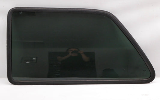 LH Rear Side Window Quarter Glass & Seal 85-92 VW Golf GTI 2 Door Mk2 ~ Genuine