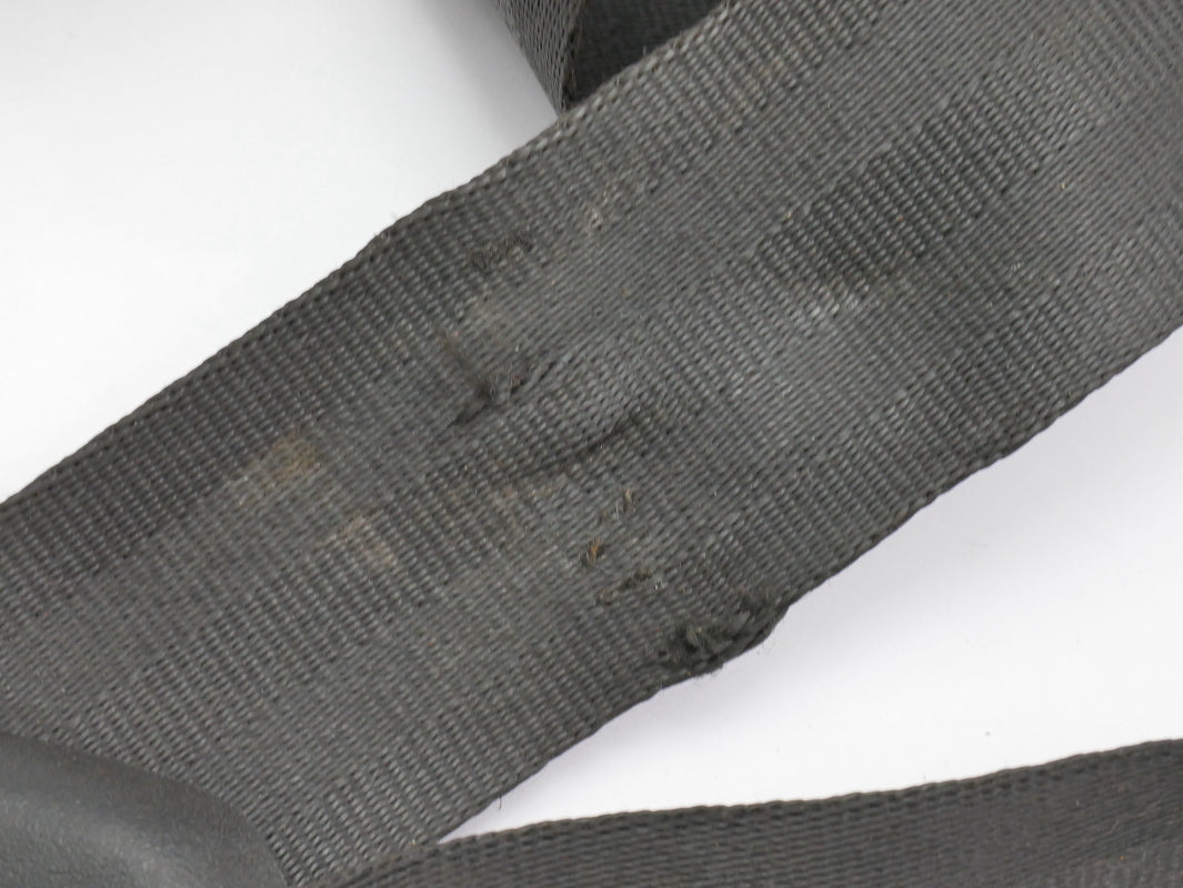 RH Rear Seat Belt SeatBelt 85-92 VW Jetta Golf MK2 Black ~ Genuine ~ 165 857 806