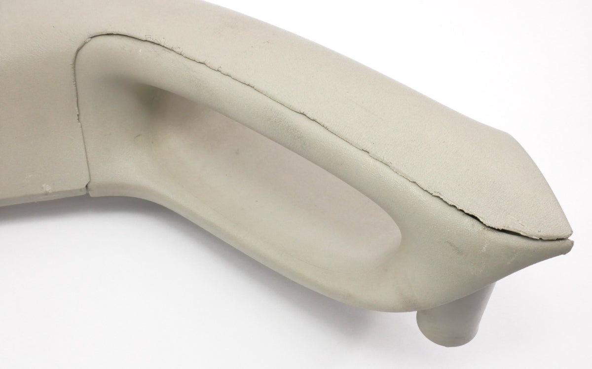 RH Front Interior Door Pull Handle 96-99 VW Jetta Golf Cabrio MK3 1H0 867 180 B