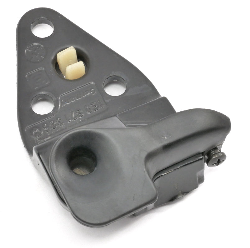 RH Convertible Top Latch Receiver 95-02 VW Cabrio Mk3 Mk3.5 - 1E0 871 386 -