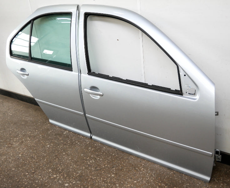 RH Front & Rear Door Assemblies 99-05 VW Jetta MK4 4DR LA7W Reflex Silver