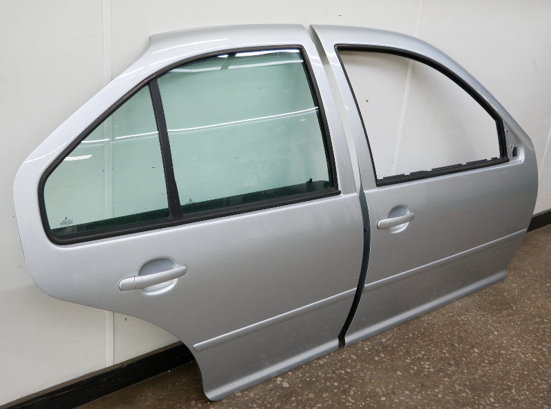RH Front & Rear Door Assemblies 99-05 VW Jetta MK4 4DR LA7W Reflex Silver