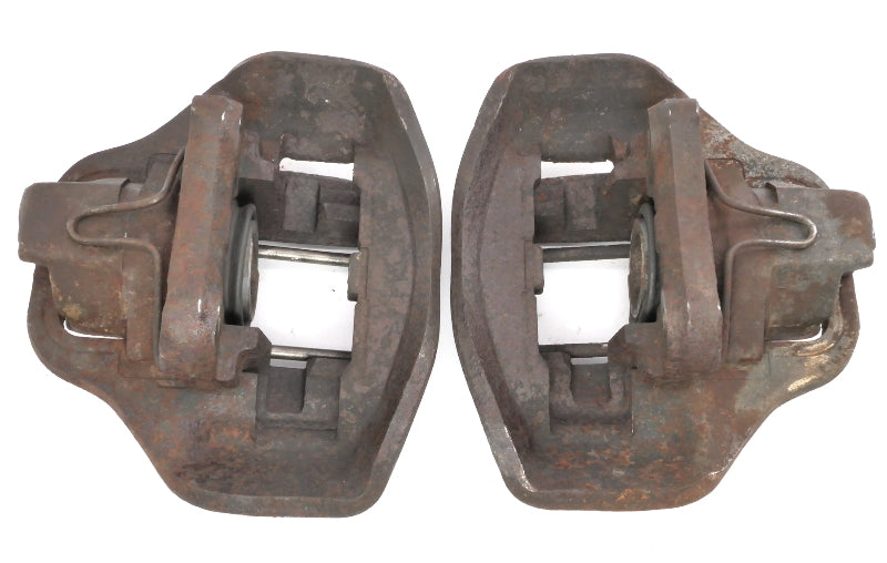 Pair Front Brake Calipers 75-79 VW Jetta Rabbit Scirocco MK1 ~ Early Style Cores