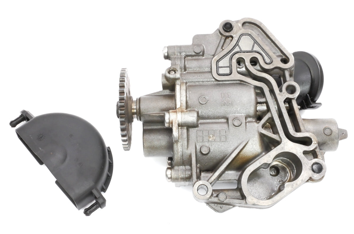 Engine Oil Pump 13-18 VW Jetta 1.4T & Hybrid MK6 - Genuine - 04E 115 103 F