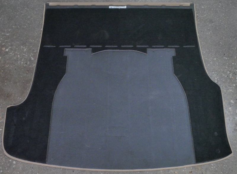 Wagon Hatch Trunk Carpet Floor Mat 98-05 VW Passat Wagon B5 B5.5 - Black