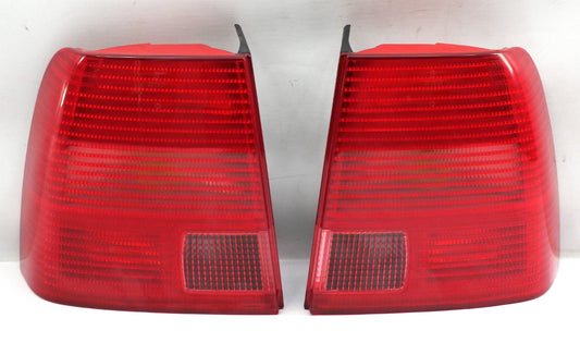 Tail Light Brake Taillight Lamp 98-01 VW Passat B5 Sedan - 3B5 945 095 L / 096 F