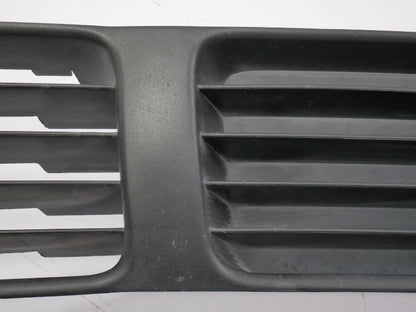 Lower Bumper Grill Grille Set 98-01 VW Passat B5 - Genuine - 3B0 853 677 A / 678