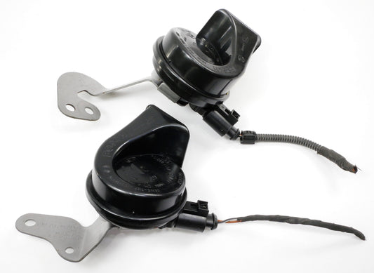 Horn Set 05-10 VW Jetta Rabbit GTI MK5 Sportwagen Bosch - 1K0 951 221 A / 223 A