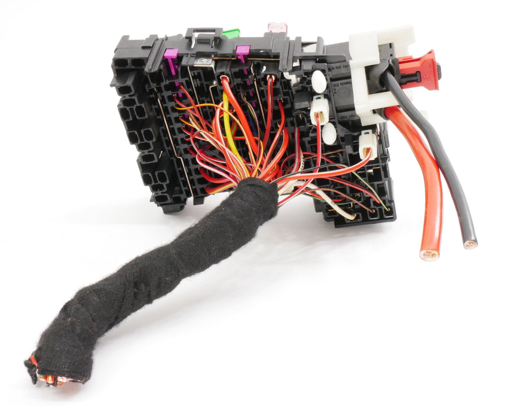 Under Dash Relay Fuse Box  2017 VW Golf Alltrack SEL MK7 - Genuine