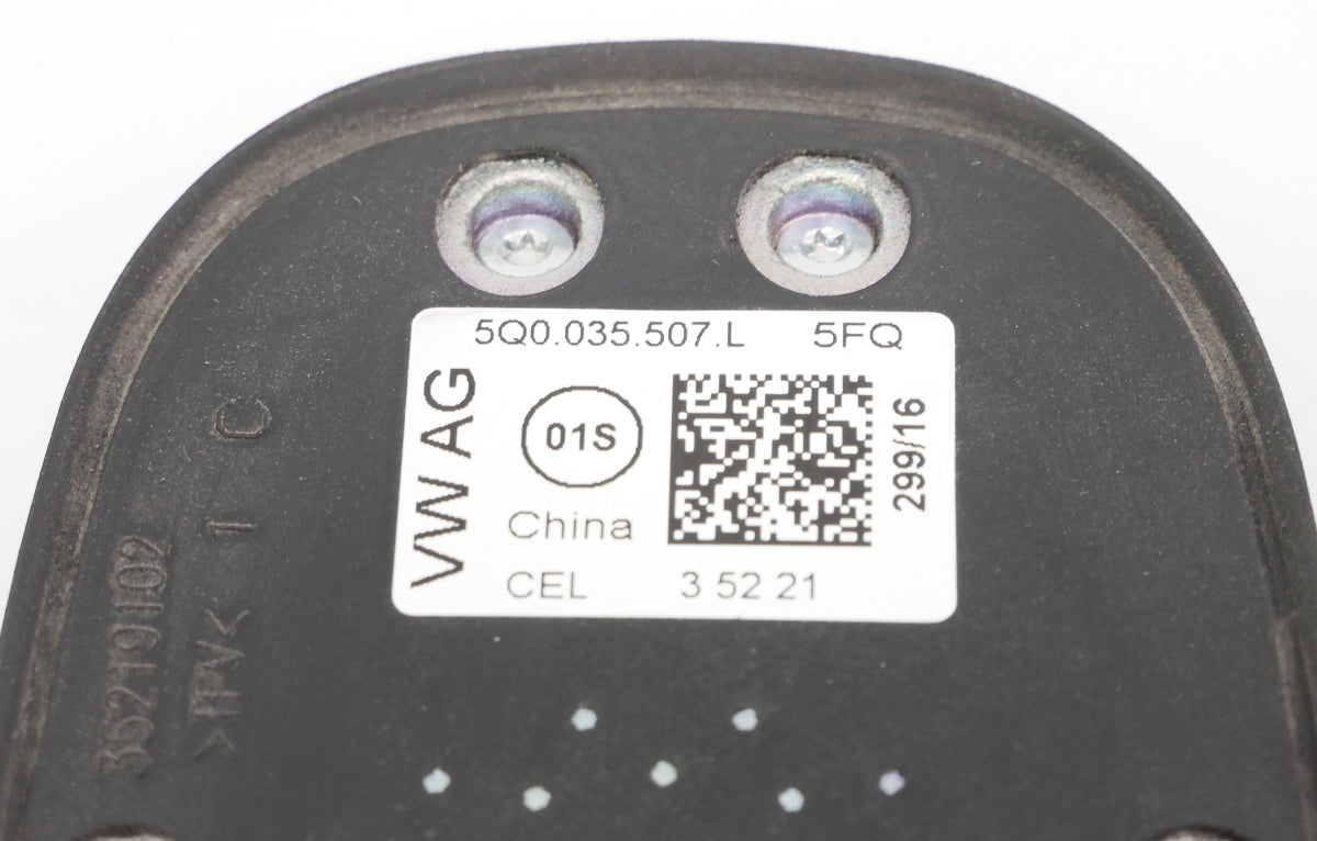 Roof Shark Fin Antenna 15-18 VW Golf GTI Alltrack Sportwagen MK7 - 5Q0 035 507 L