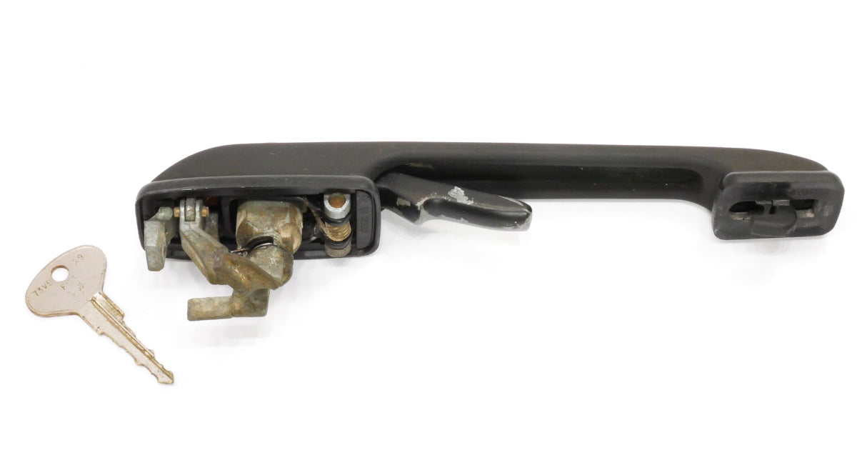 RH Front Door Handle & Key 75-92 VW Rabbit Jetta Golf GTI MK1 - Genuine -