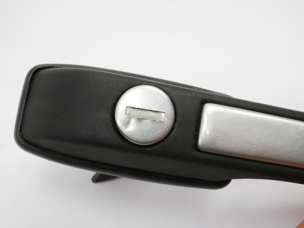 RH Front Door Handle & Key 75-92 VW Rabbit Jetta Golf GTI MK1 - Genuine -